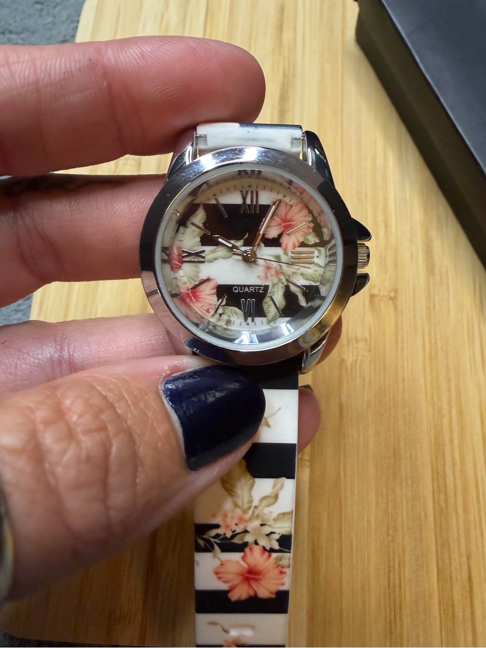 Avon Pretty Floral Wristwatch